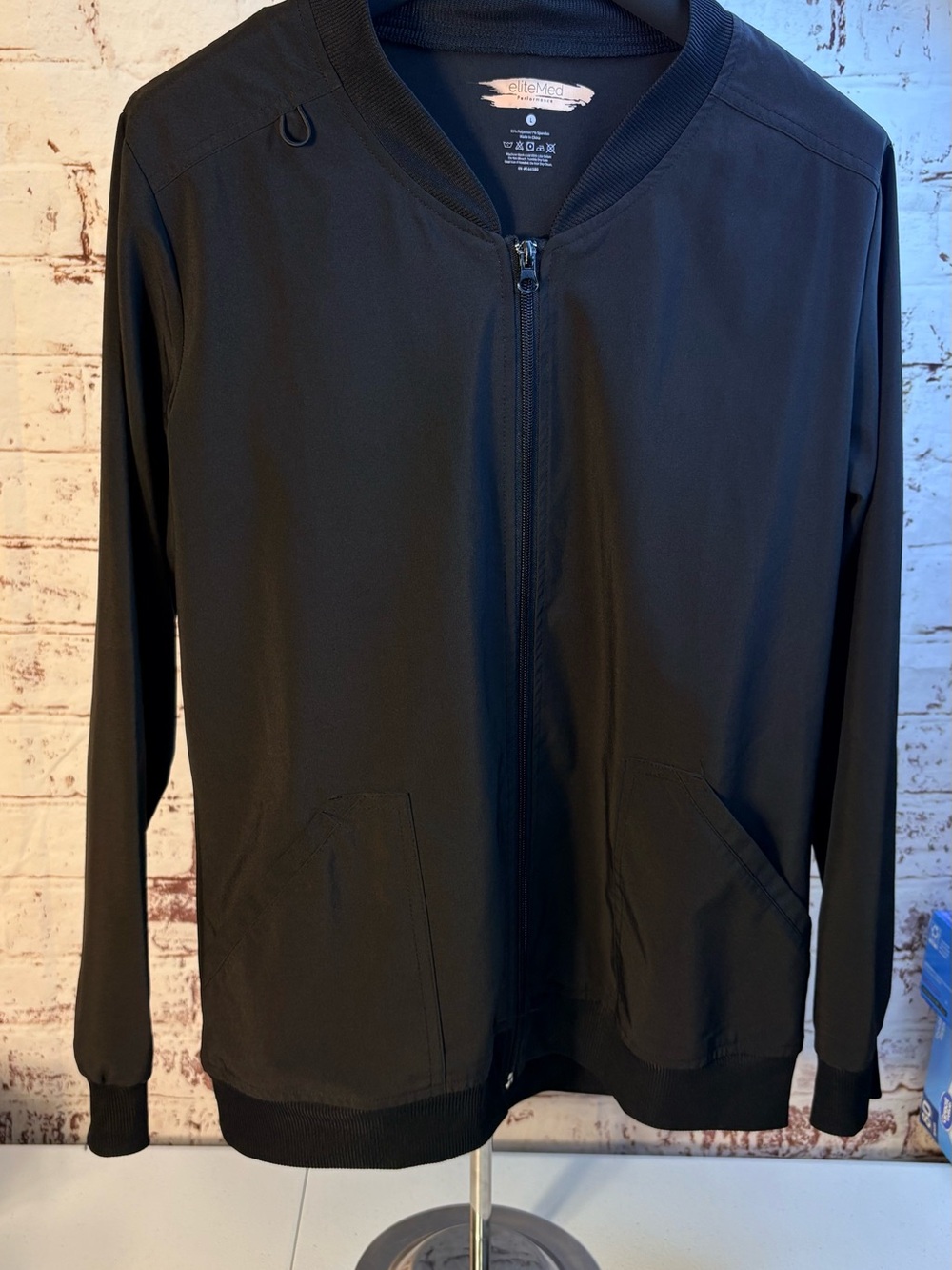 eliteMed Performance Black Zip Jacket - Men's L